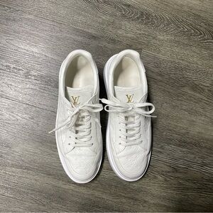 Louis Vuitton White Leather Monogram Low-Top Sneakers with Gold LV Accent